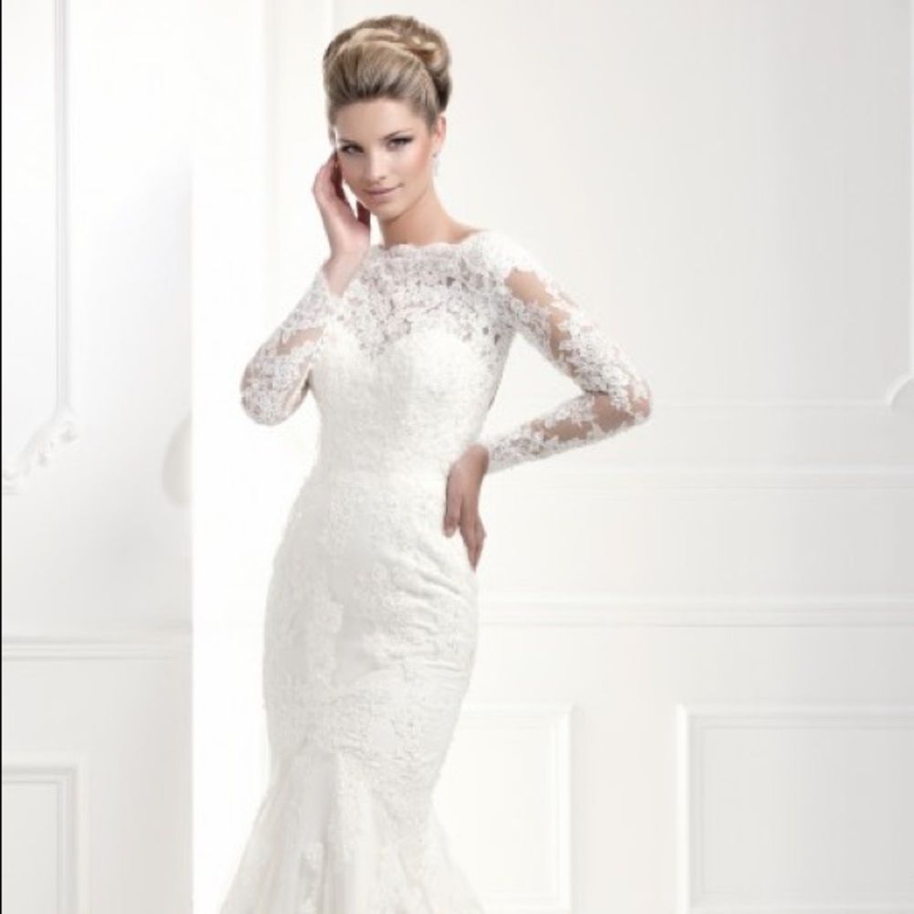 Ellis Bridals London wedding gown